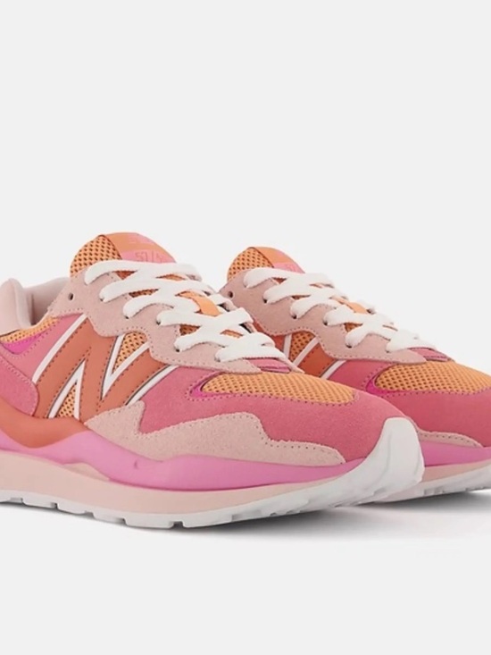 New Balance Shoes - New Balance 57/40 Valentine’s Day (Women’s)